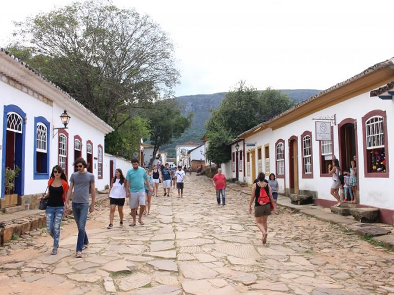 /13715turismo.jpg