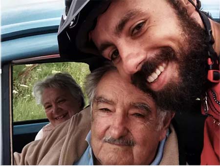 /8859mujica-peq.jpg
